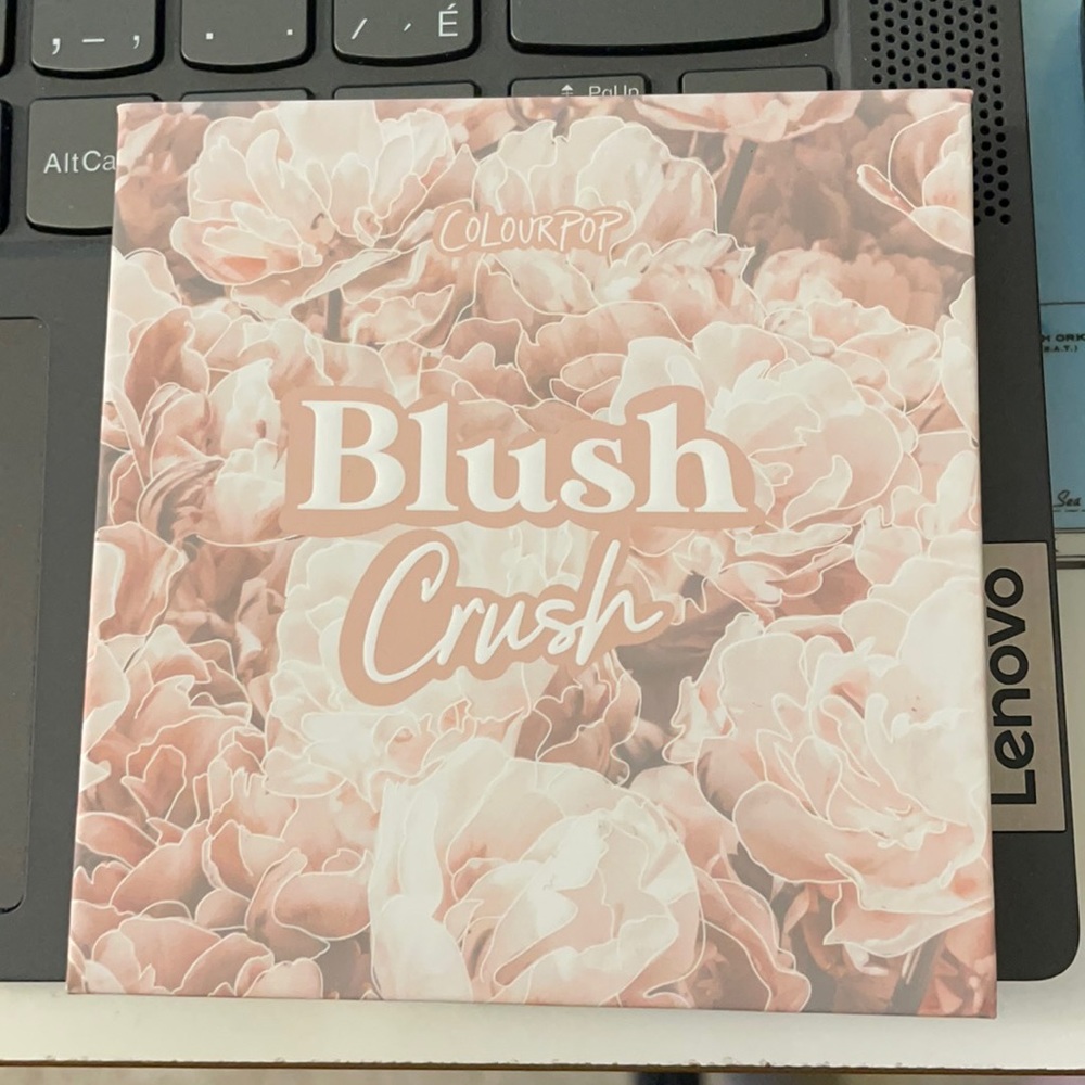 Colourpop blush crush eyeshadow palette